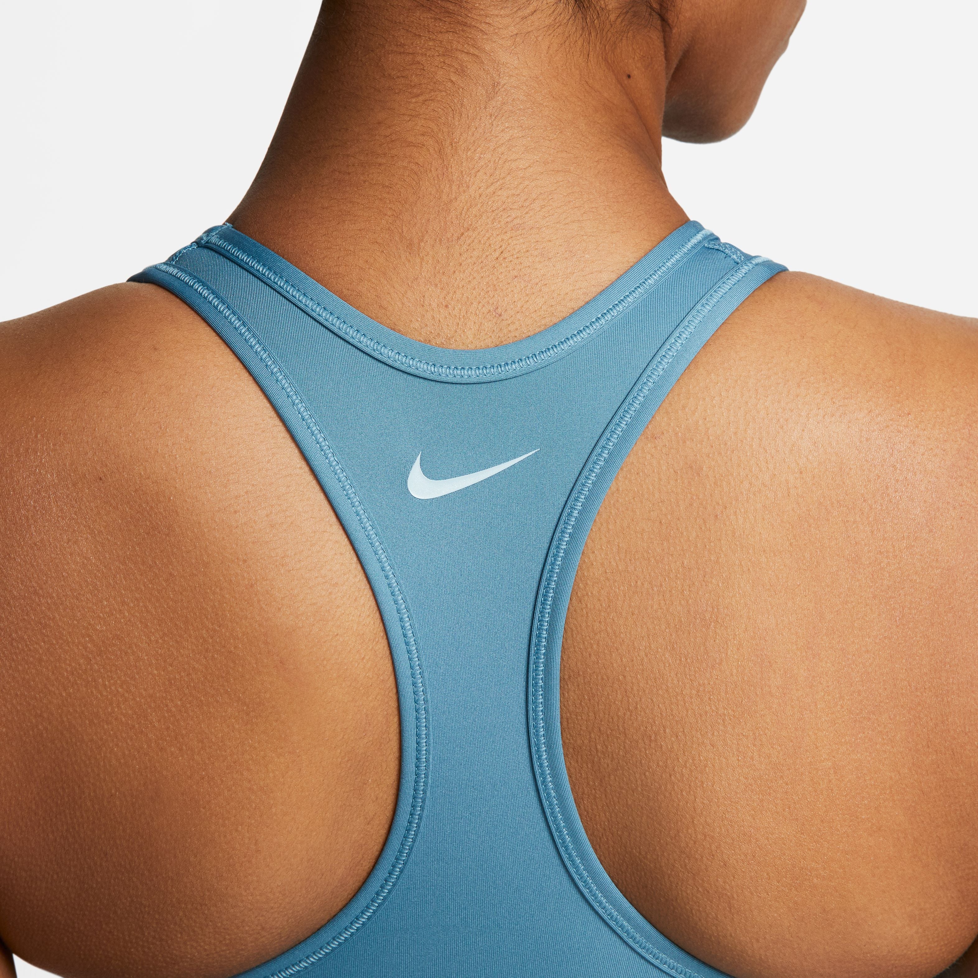 Swoosh Medium-Support  Sports Bra