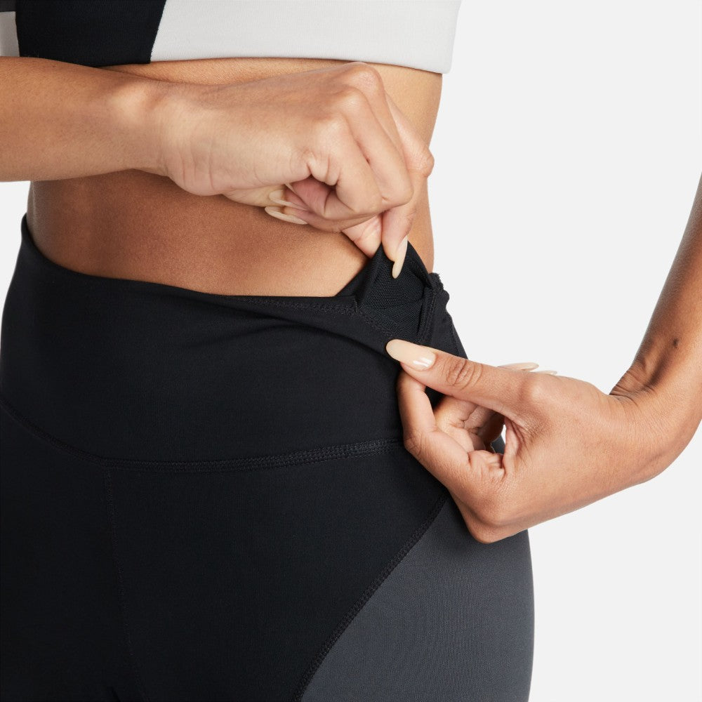 One Mid-Rise 7/8 Colour-Block Training Leggings