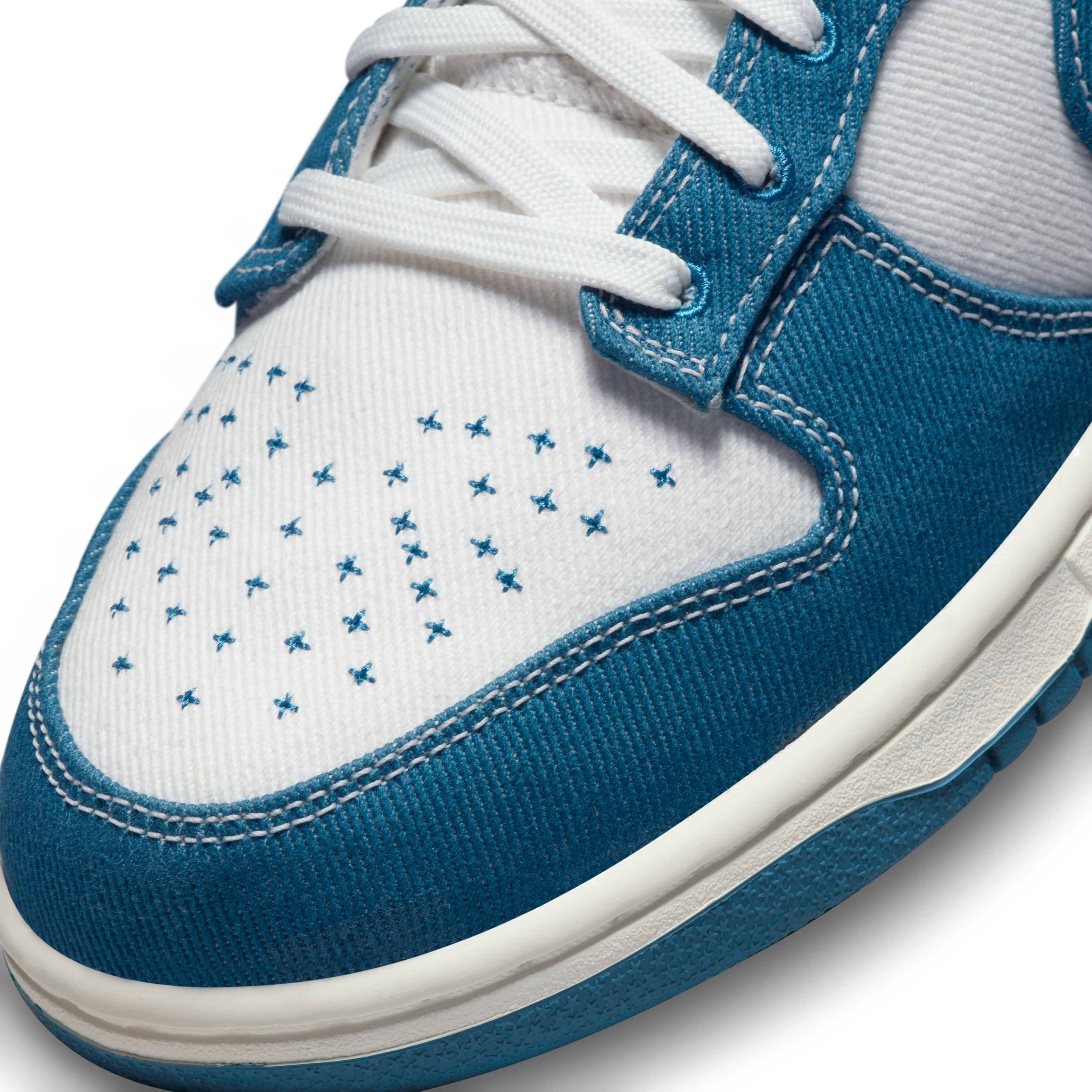 Dunk Low Retro SE Lifestyle Shoes