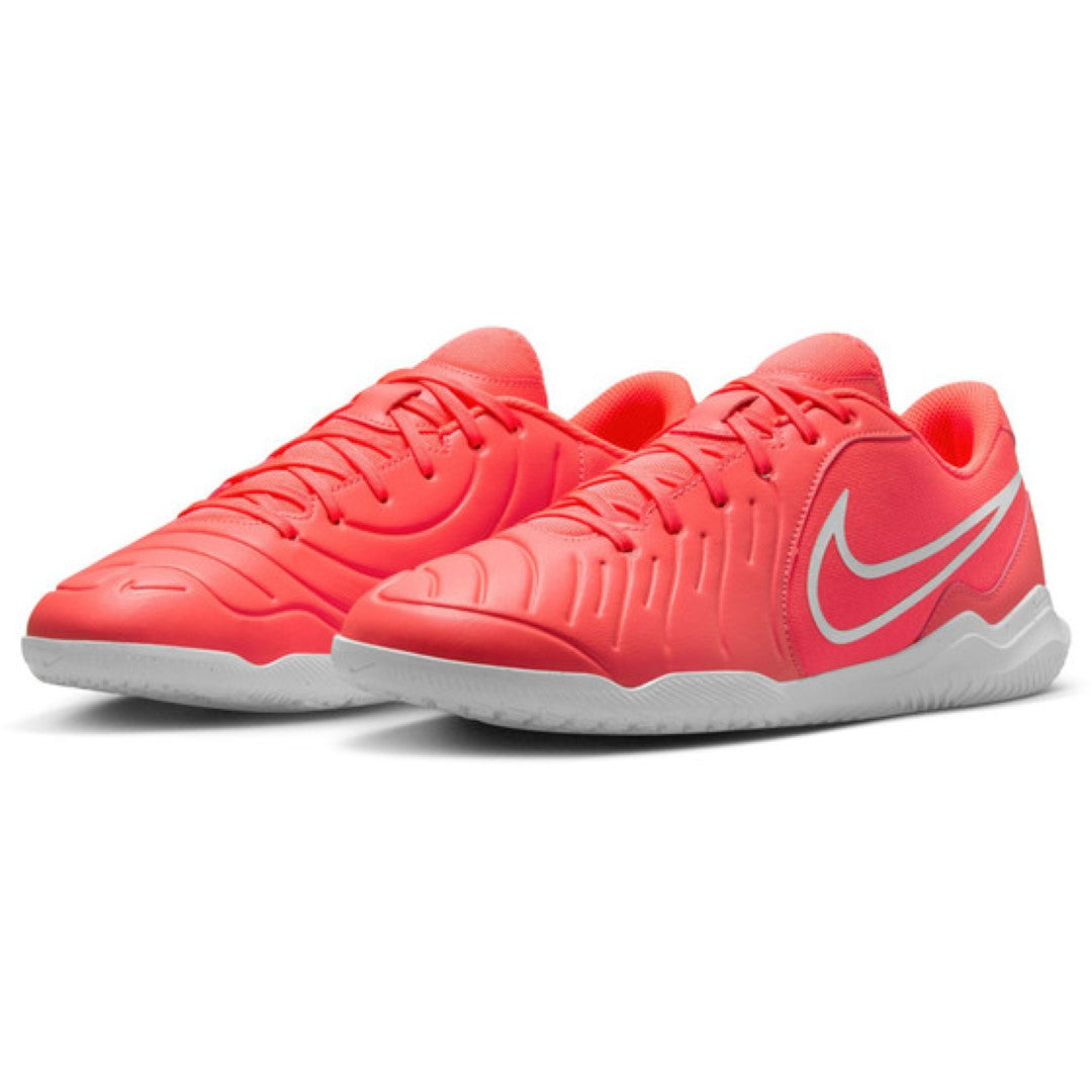 Tiempo Legend 10 Club Indoor Court Low-Top Football Shoes