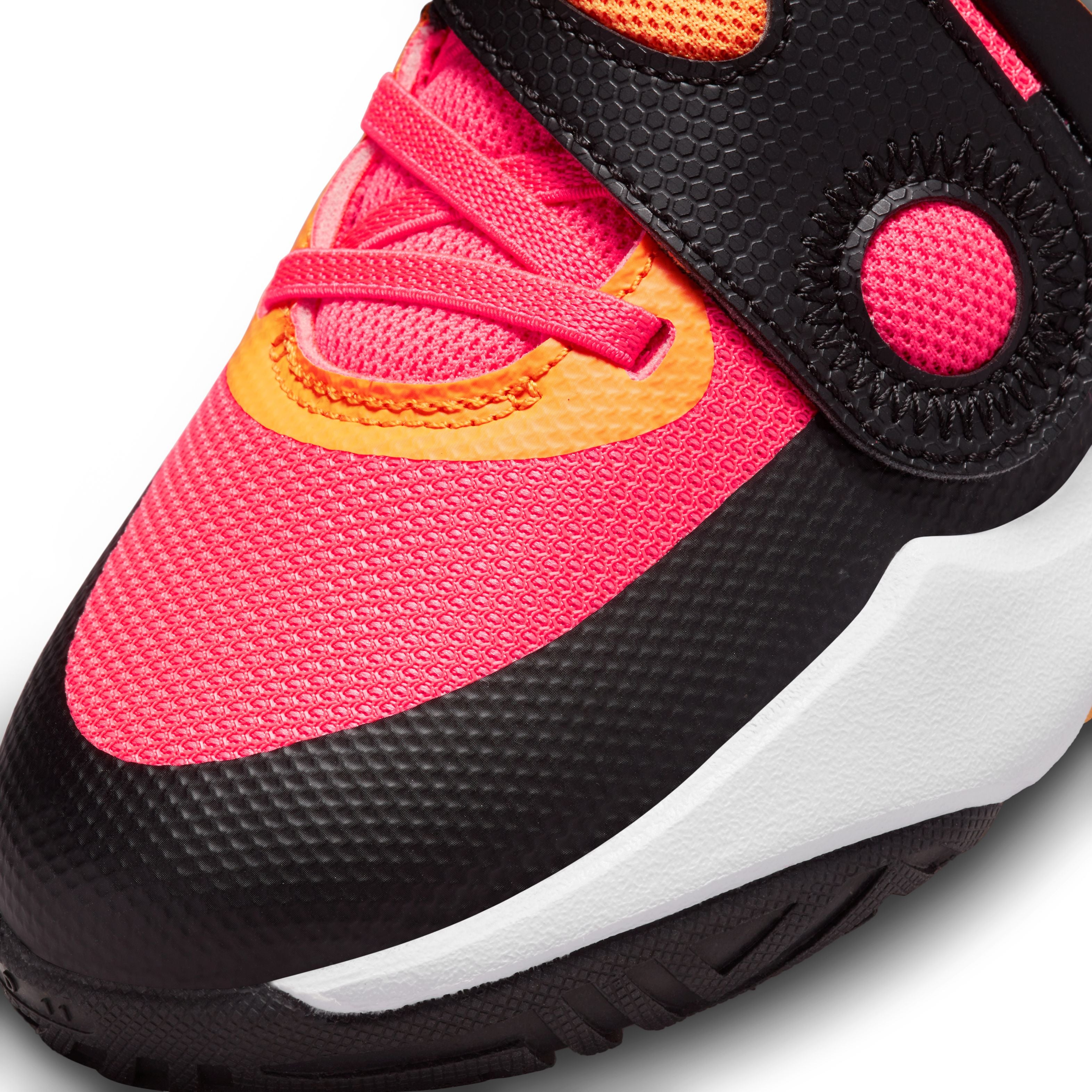 Team Hustle D 11 Basketball Shoes