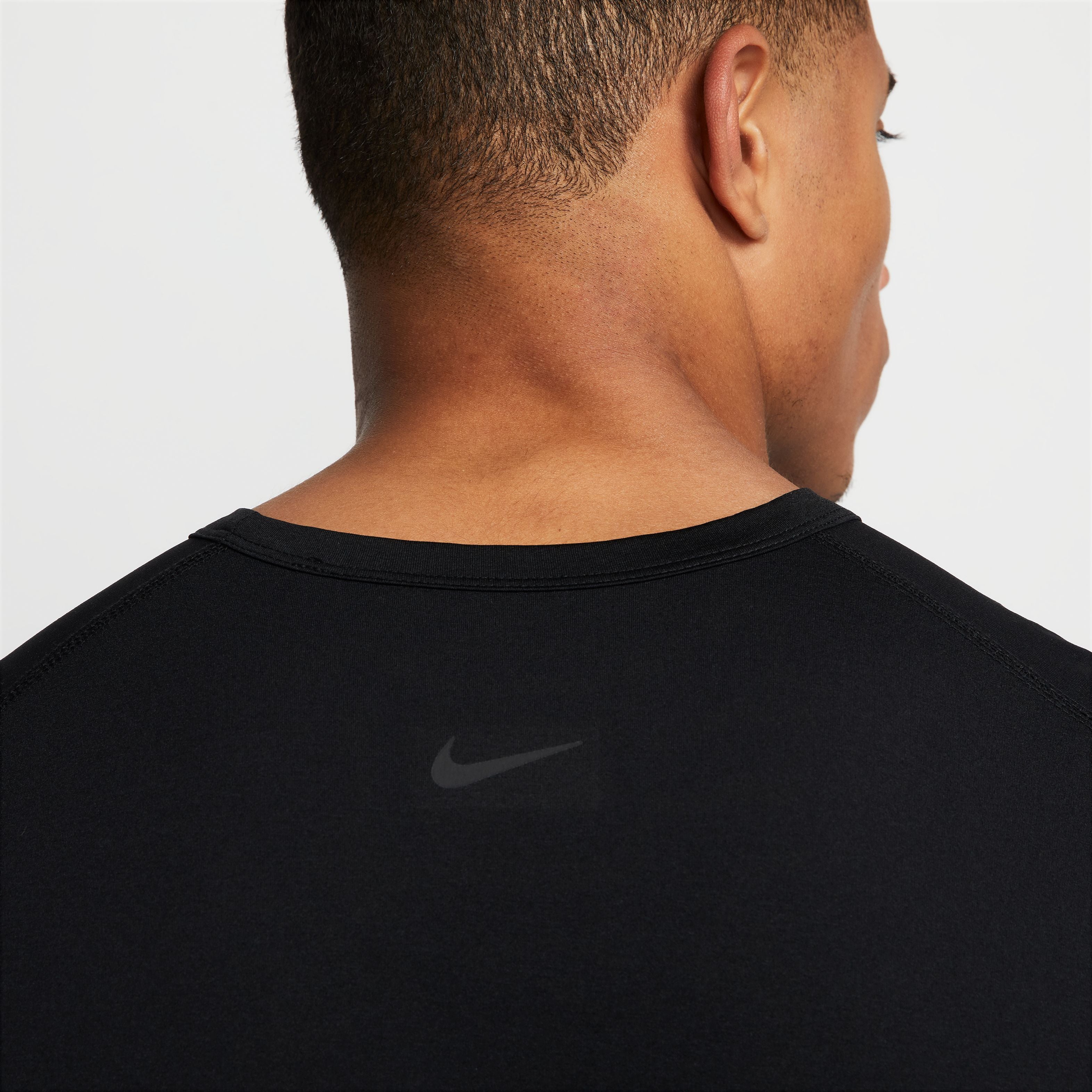 Dri-FIT UV Hyverse Graphic Fitness T-shirt