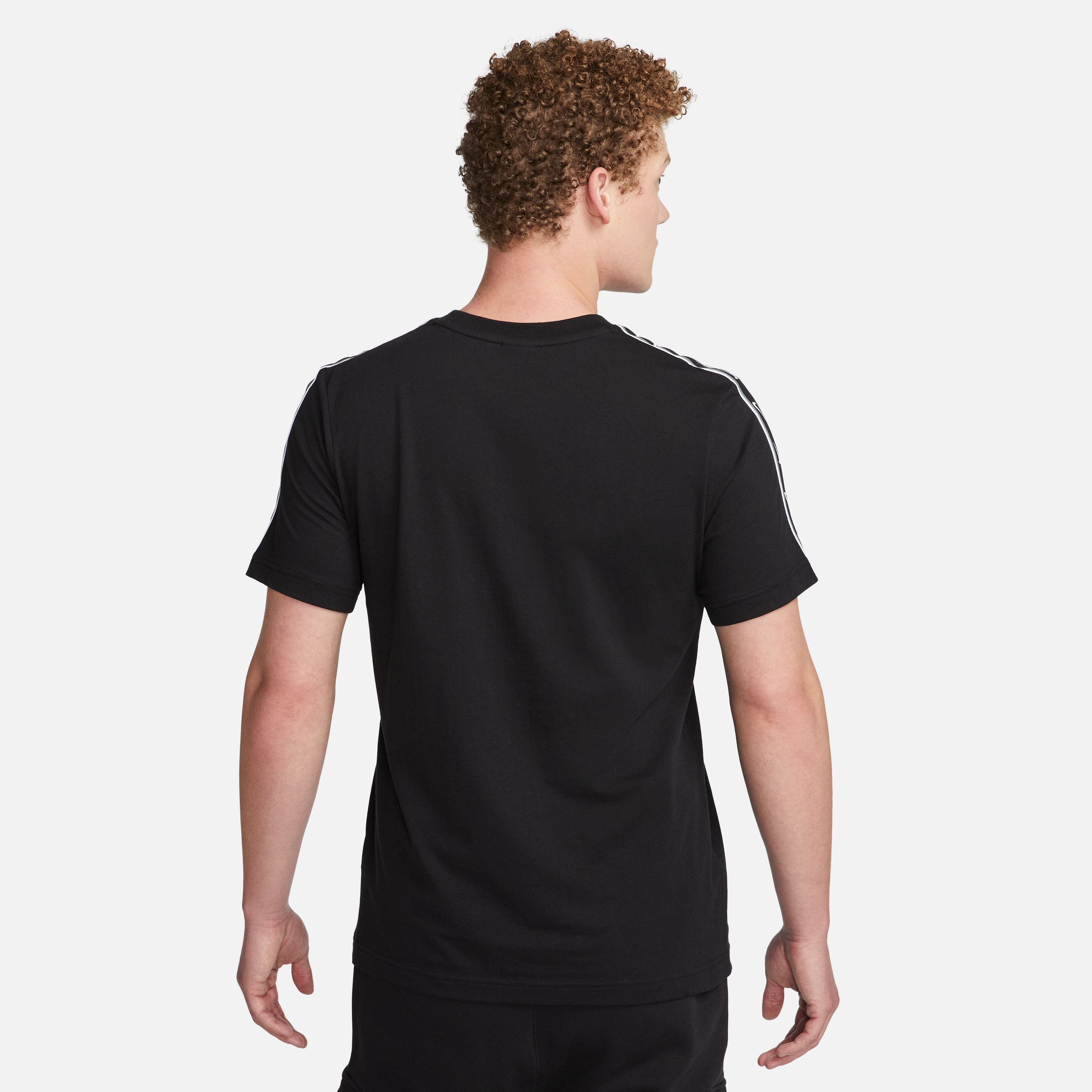 تيشيرت ريبيت