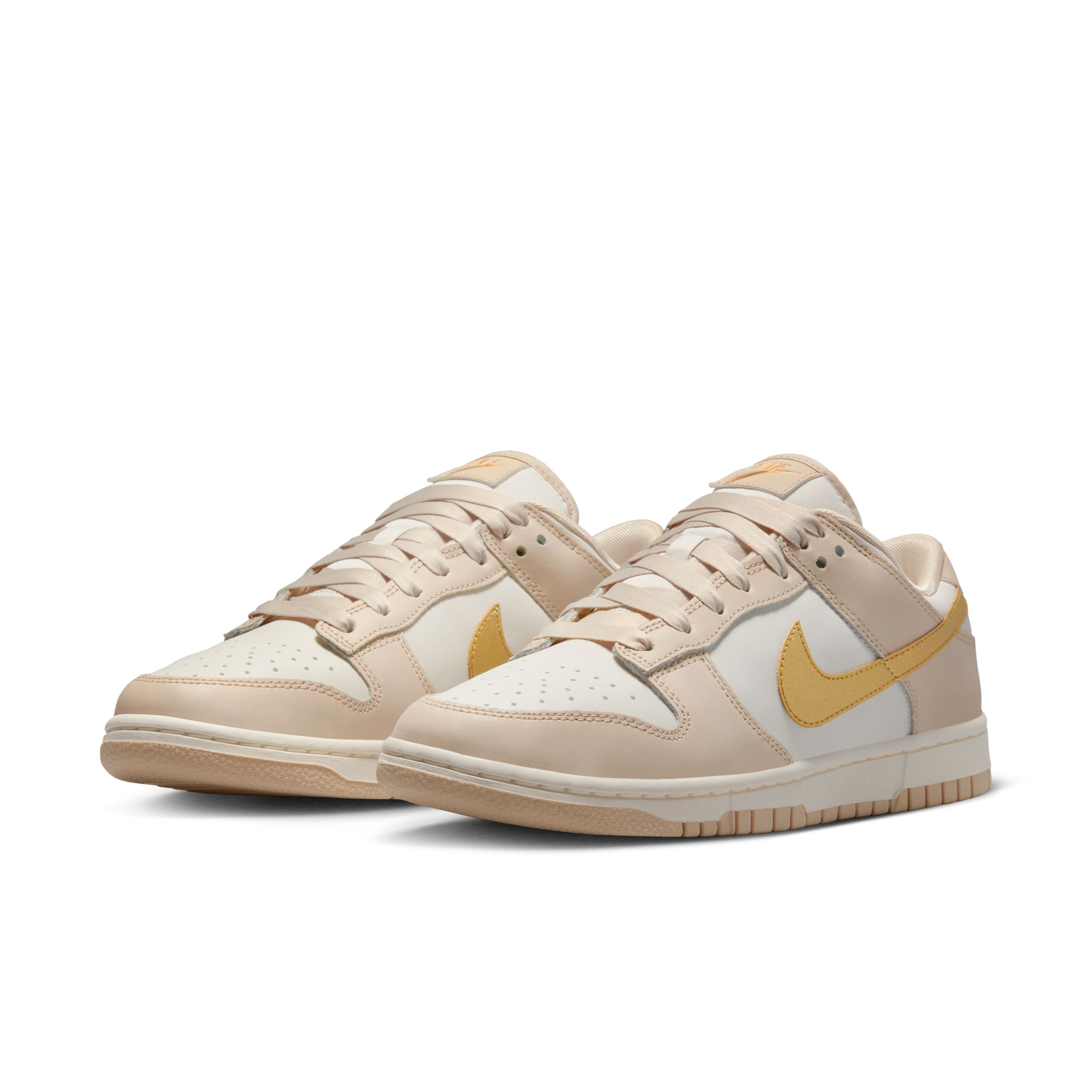 Dunk Low Lifestyle Shoes