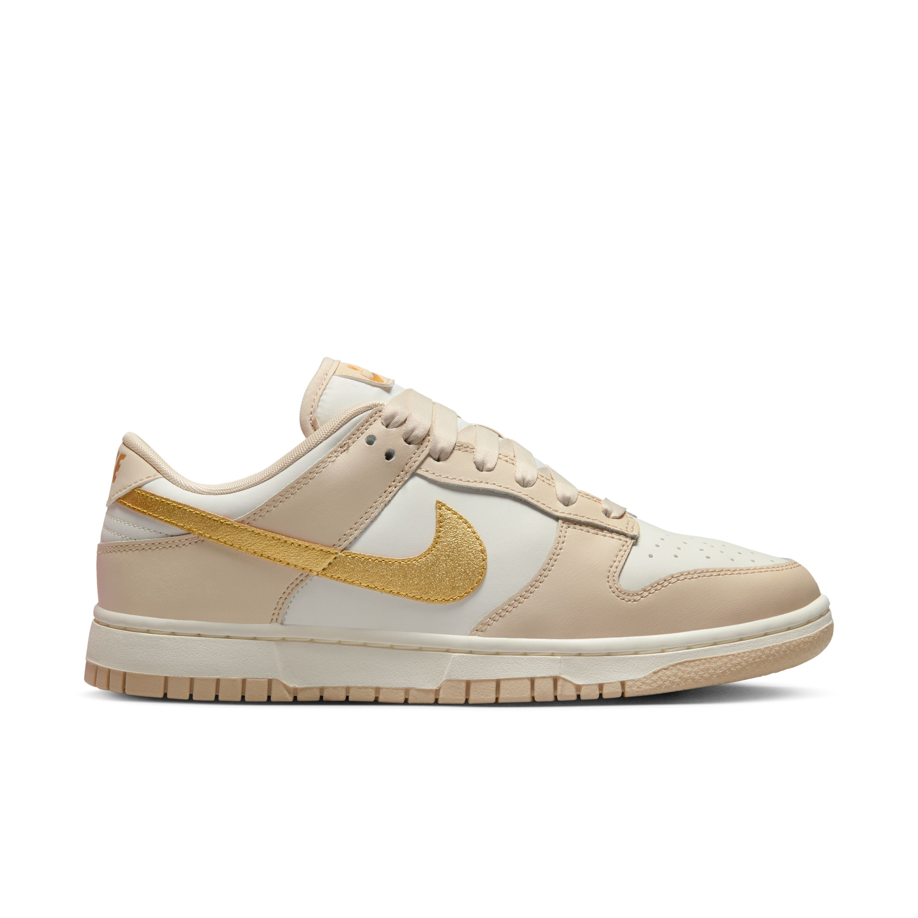 Dunk Low Lifestyle Shoes