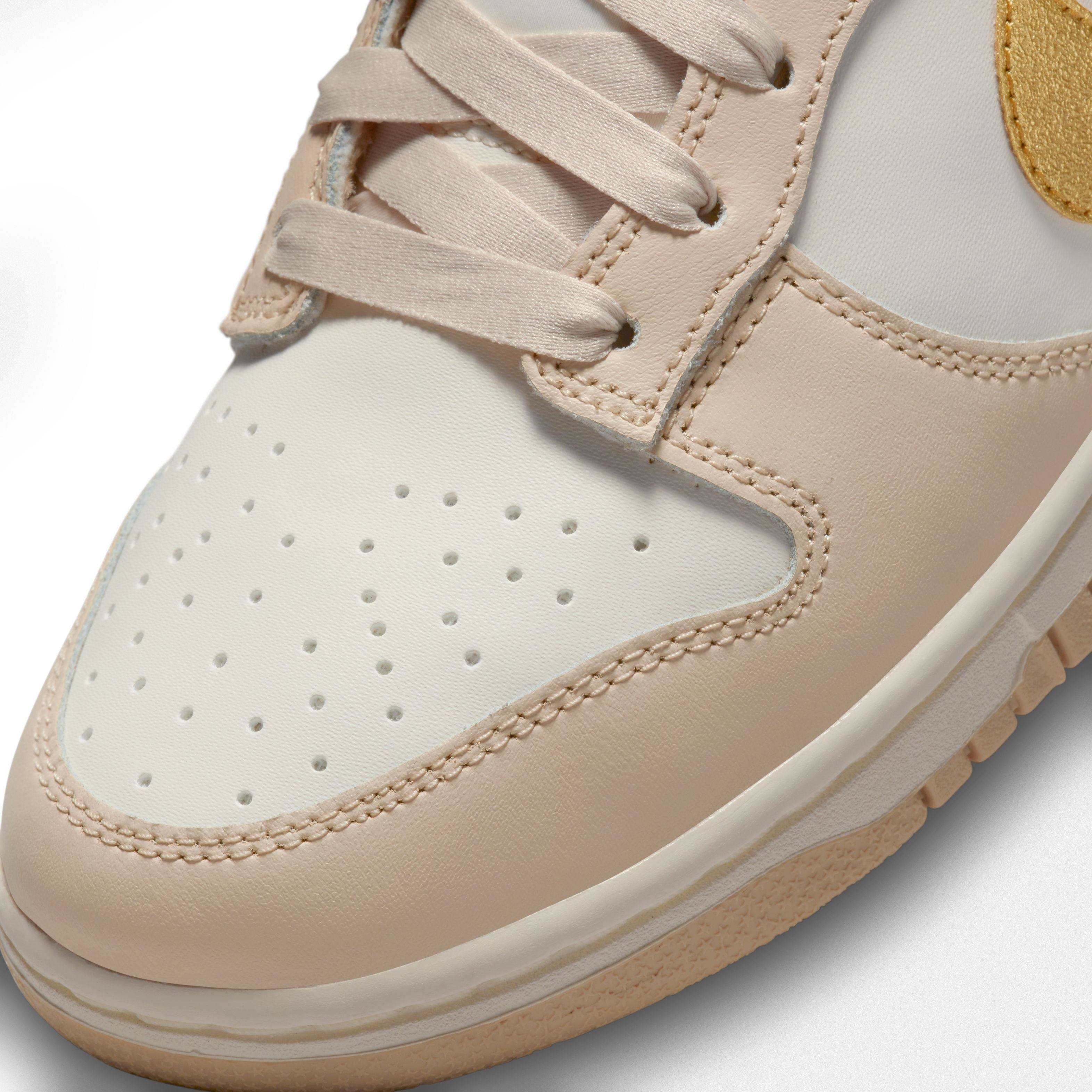 Dunk Low Lifestyle Shoes