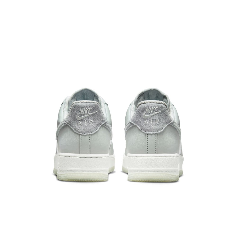Air Force 1 '07 LV8 Lifestyle Shoes