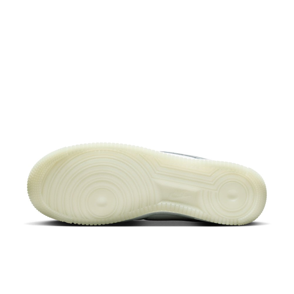 Air Force 1 '07 LV8 Lifestyle Shoes