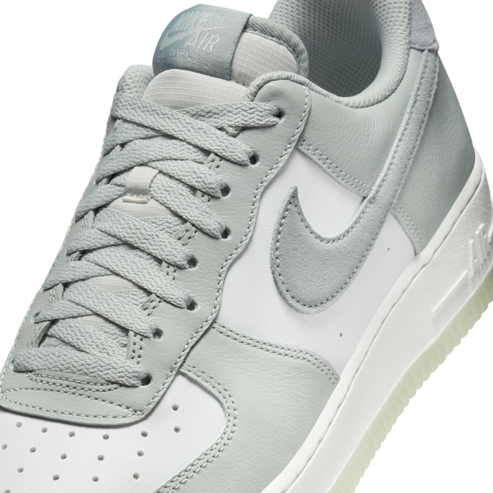 Air Force 1 '07 LV8 Lifestyle Shoes