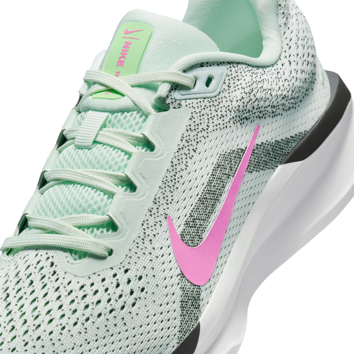 Winflo 11 Road Running Shoes
