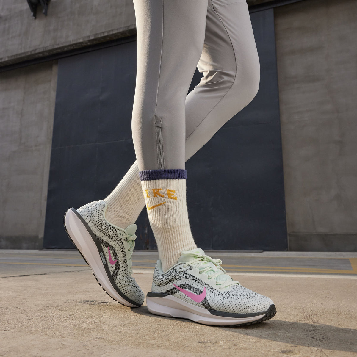 Winflo 11 Road Running Shoes