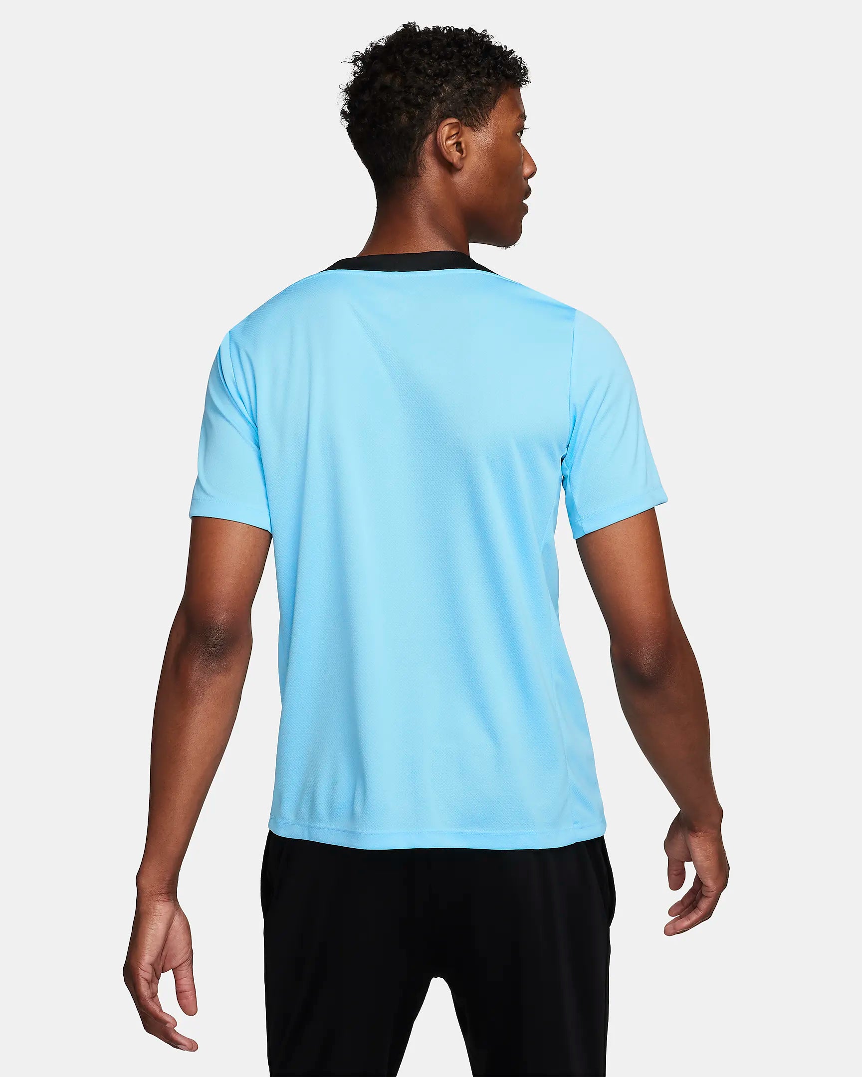 Strike Dri-FIT Short-Sleeve Soccer T-shirt