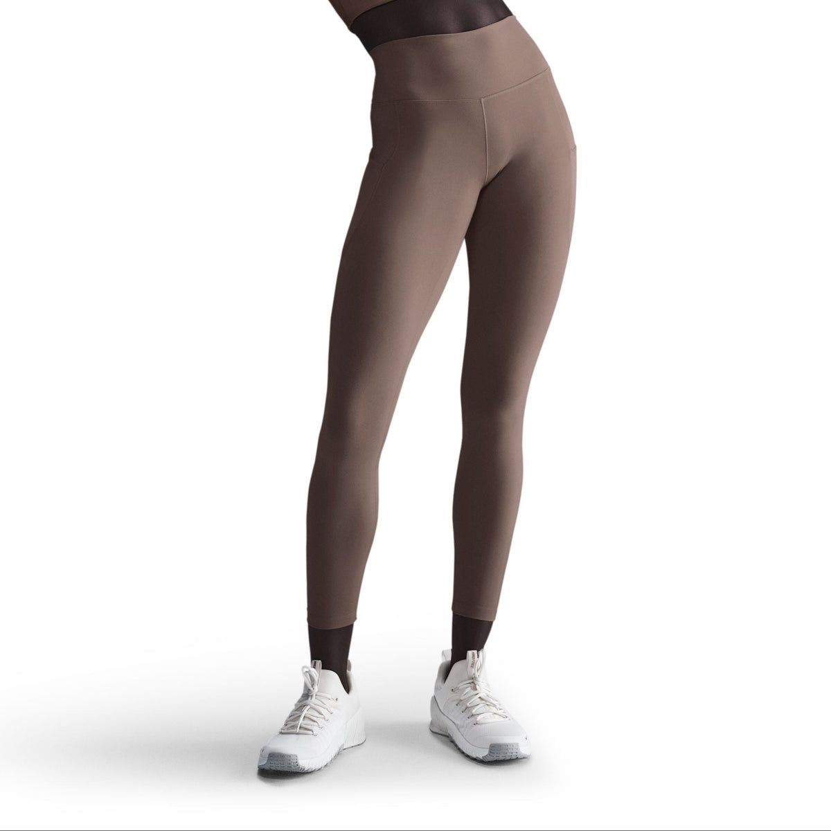 One High-Waisted 7/8 Leggings With Pockets