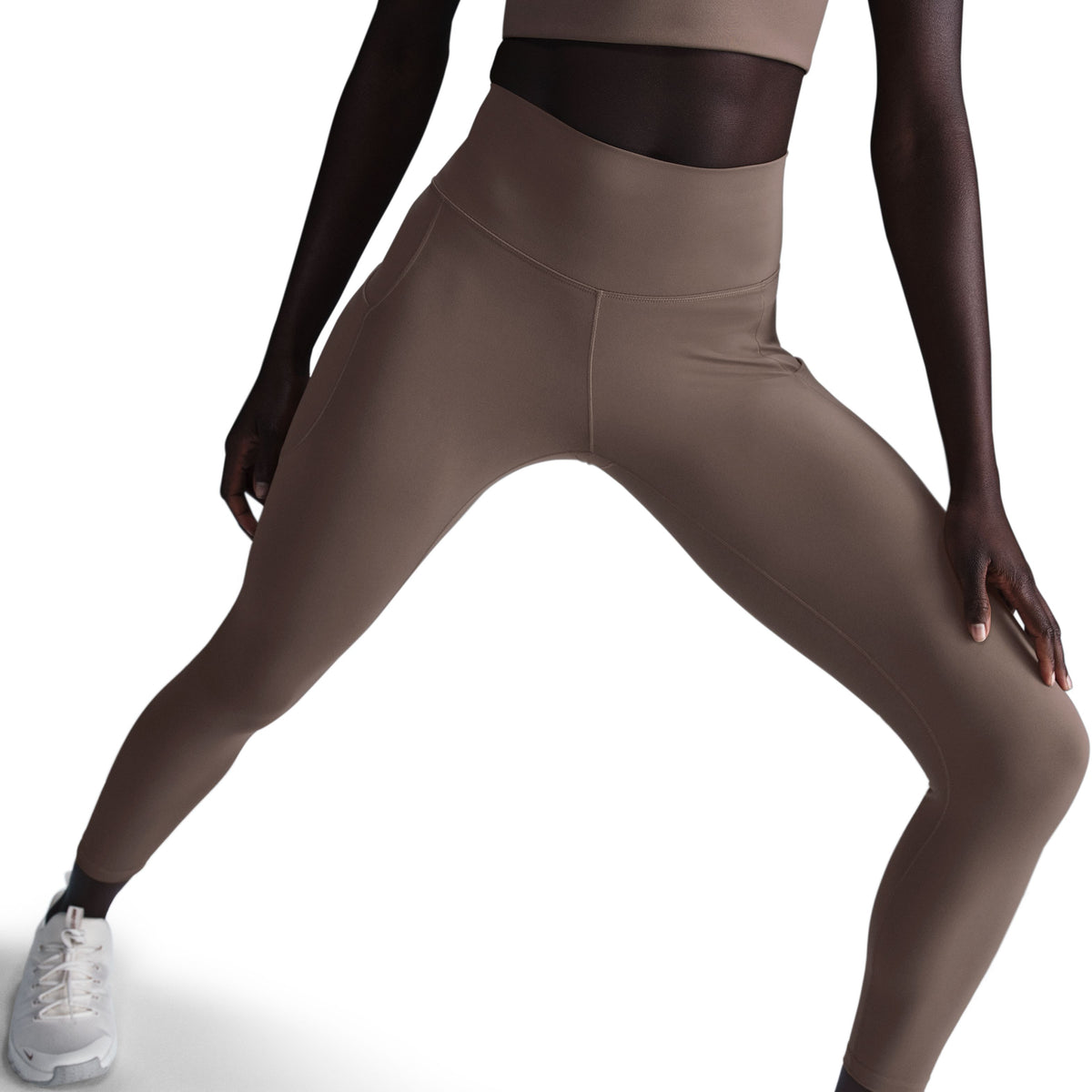 One High-Waisted 7/8 Leggings With Pockets