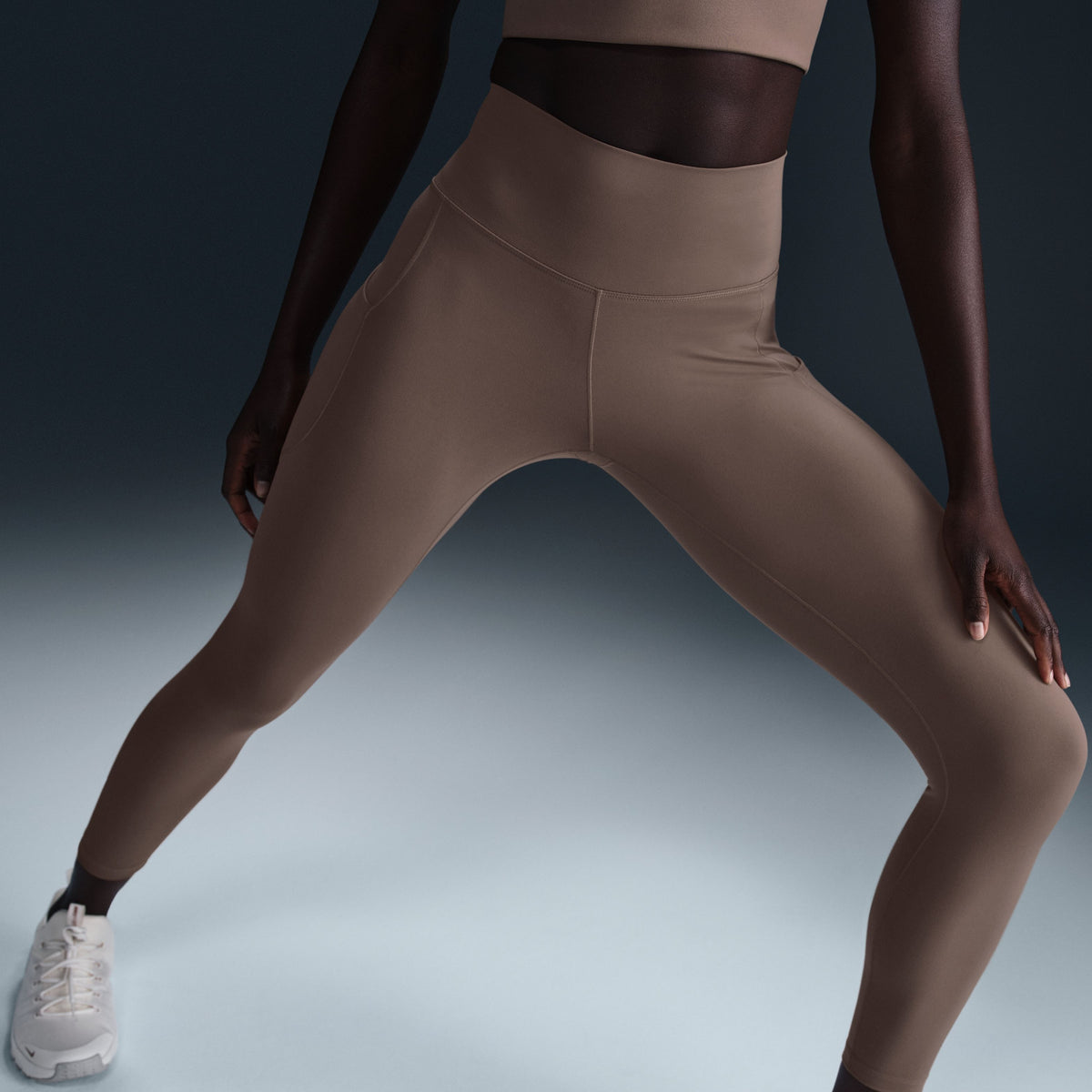One High-Waisted 7/8 Leggings With Pockets
