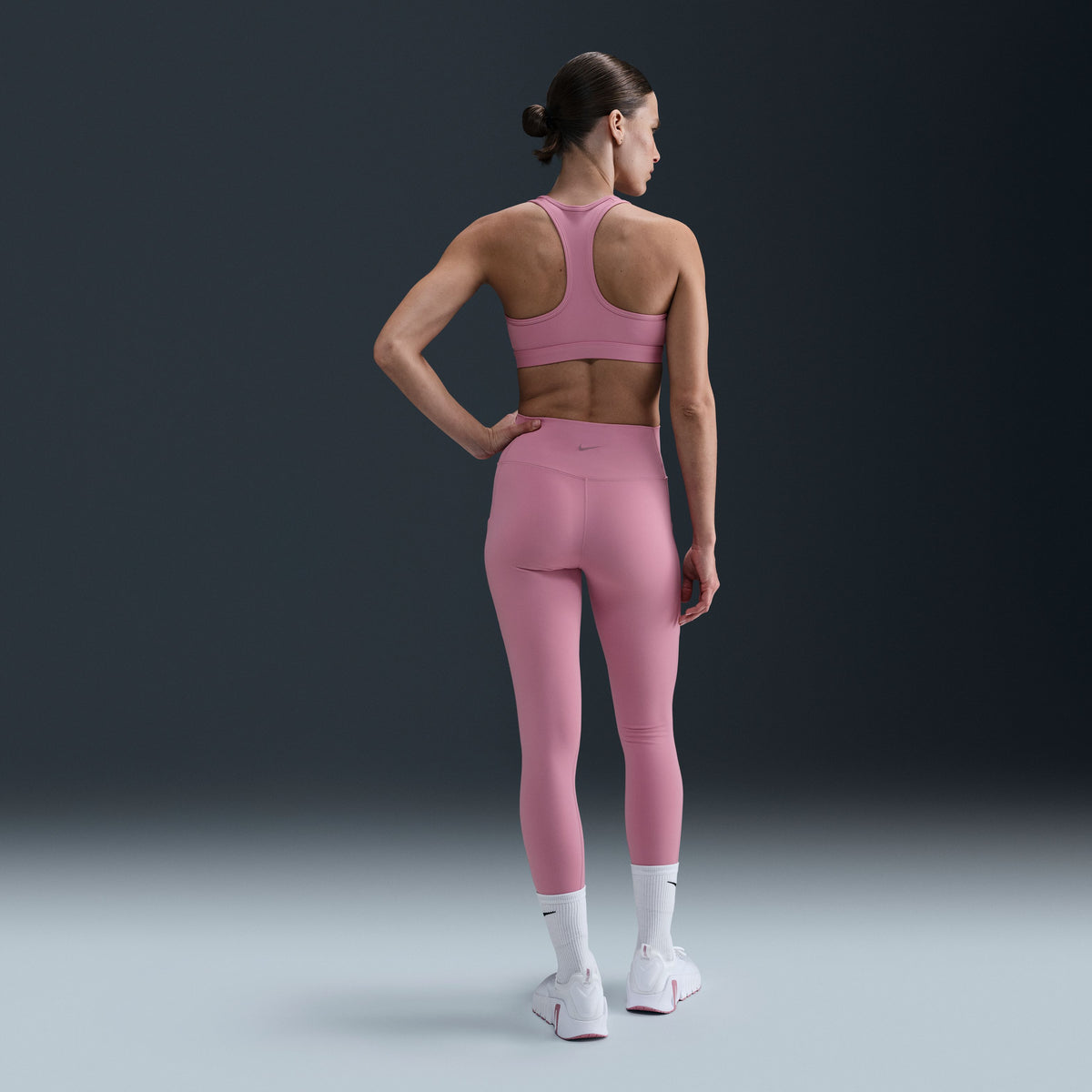 One High-Waisted 7/8 Leggings With Pockets
