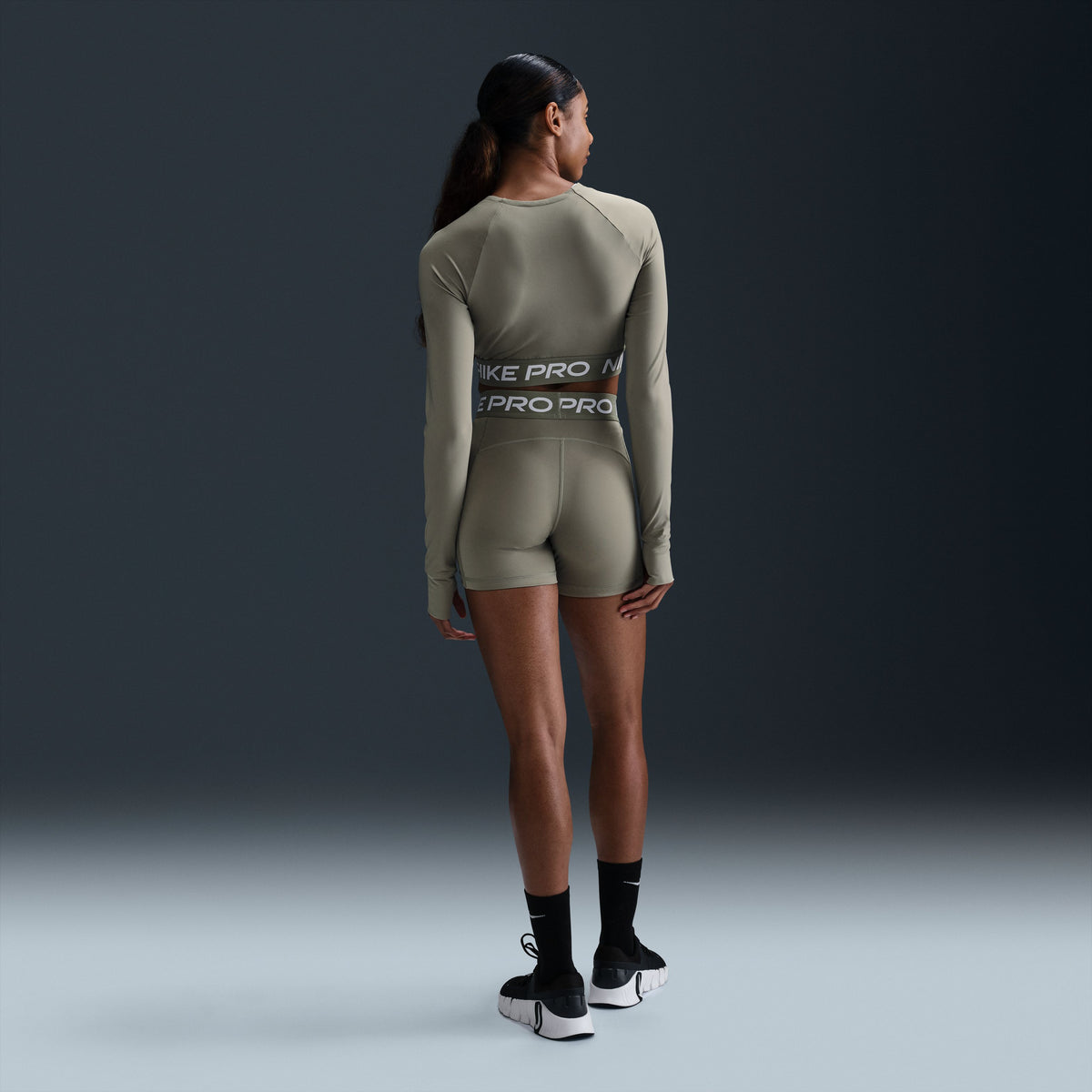 Pro 365 Dri-FIT Cropped Long-Sleeve Top
