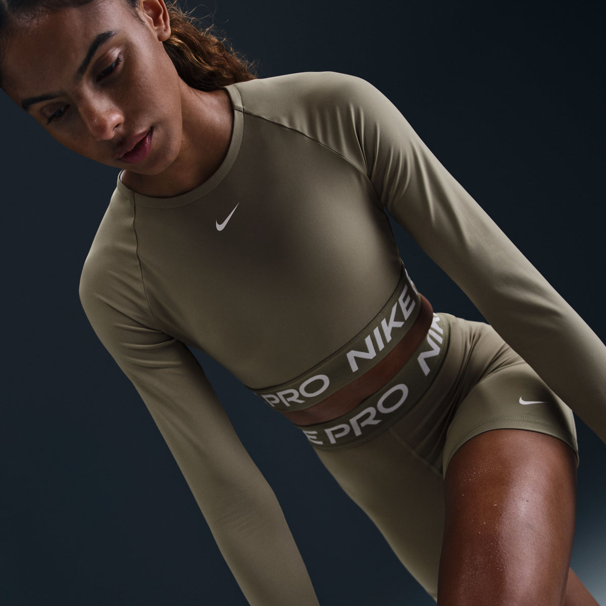 Pro 365 Dri-FIT Cropped Long-Sleeve Top