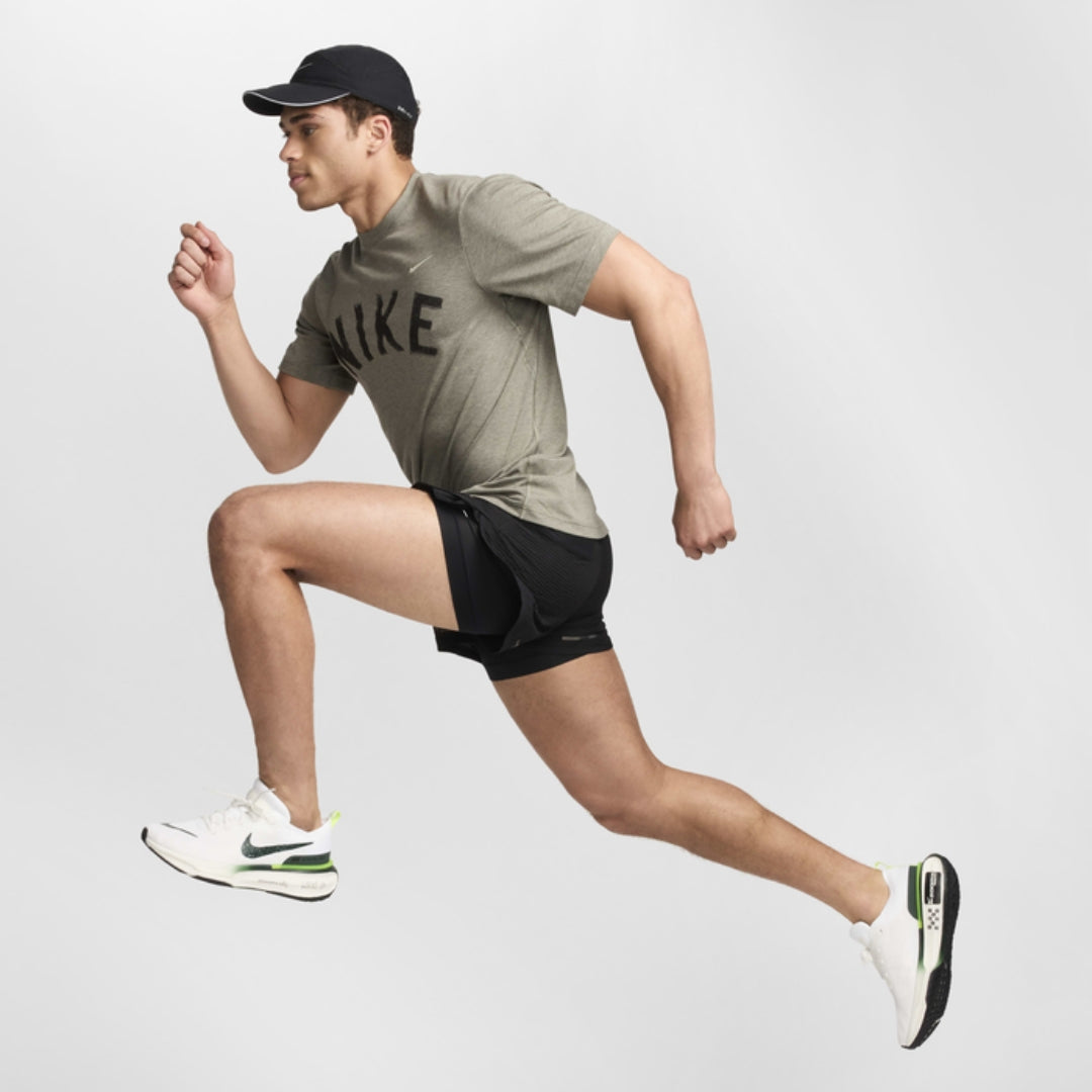 Primary Swoosh  Dri-FIT Versatile T-shirt