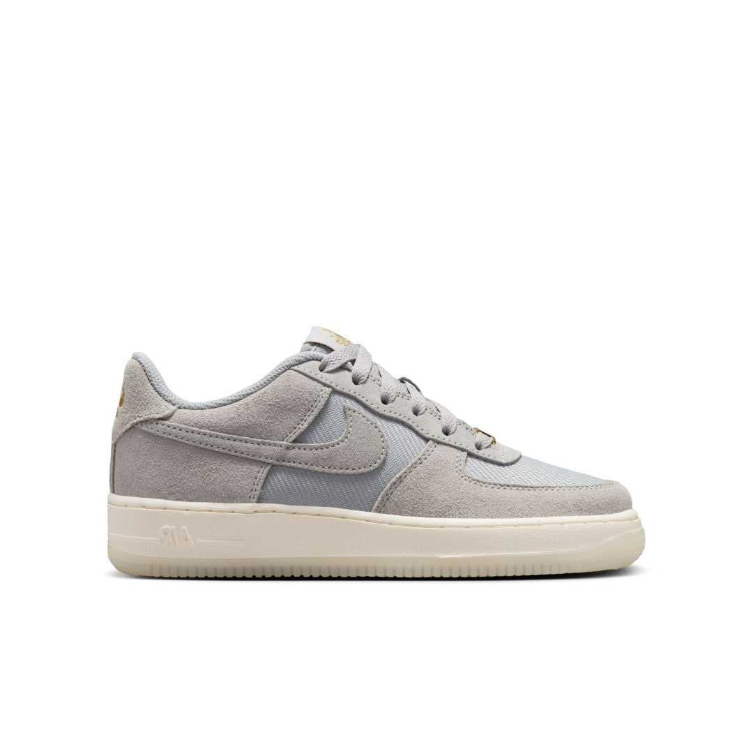 Air Force 1 LV8 3 Shoes