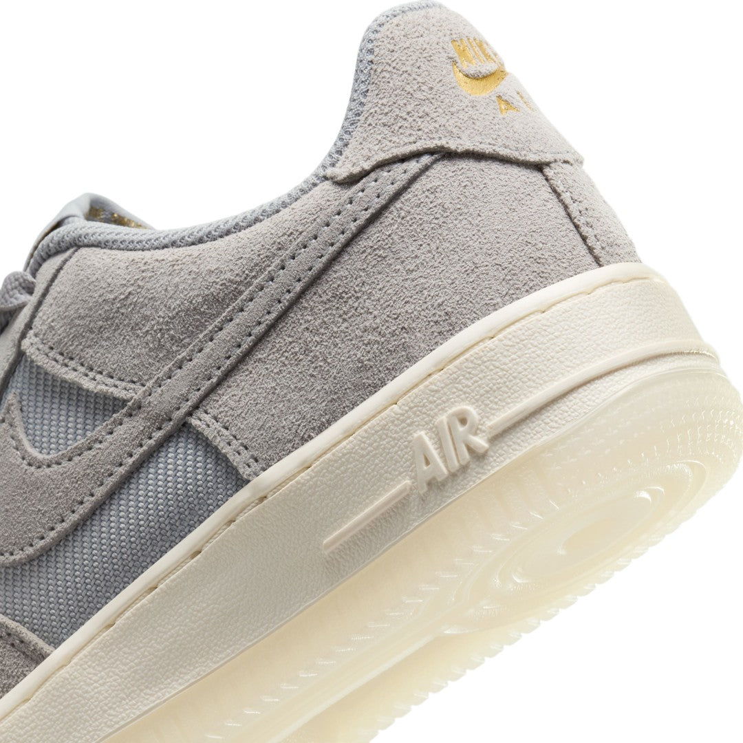 Air Force 1 LV8 3 Shoes