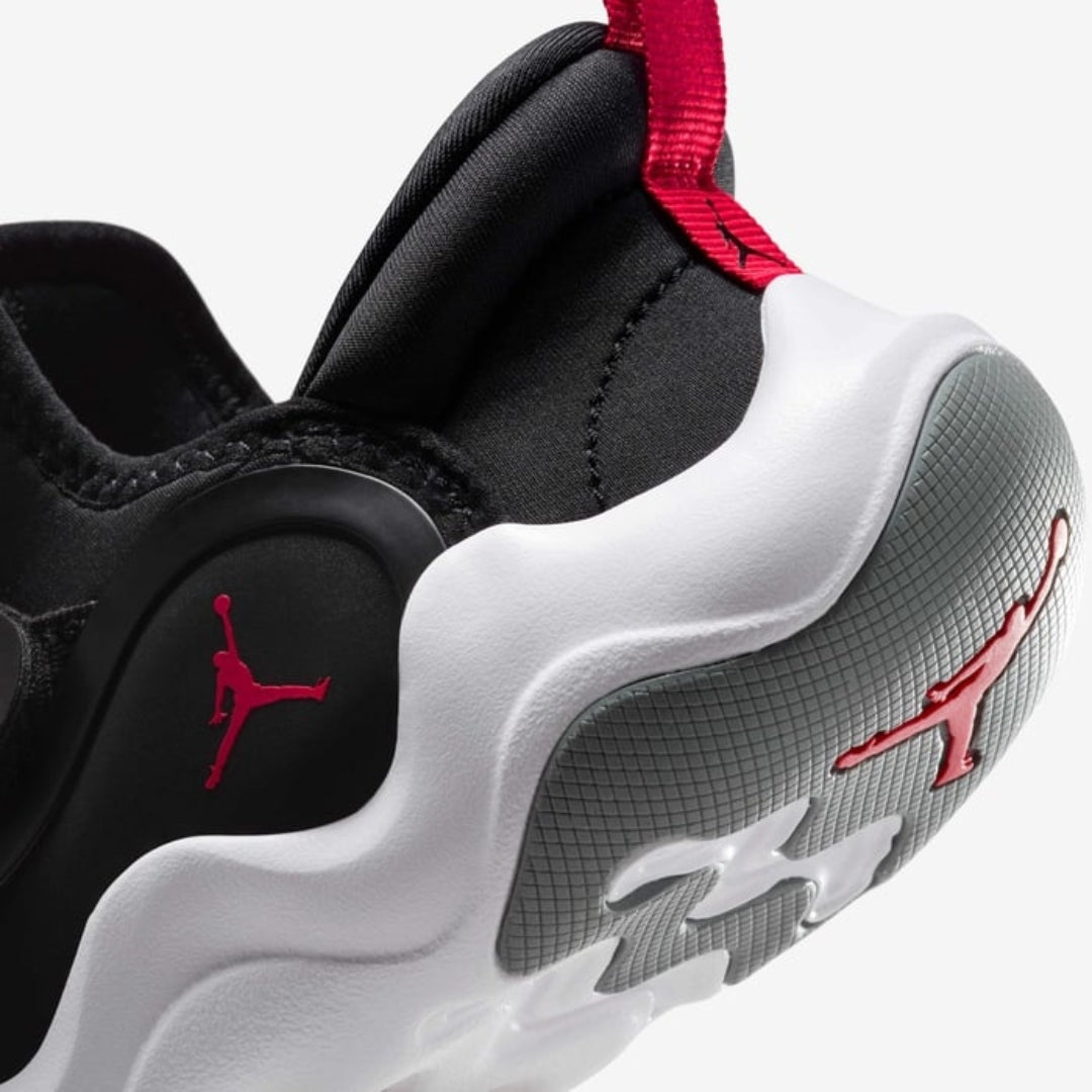 حذاء للاستخدام اليومي جوردان ايزي اون