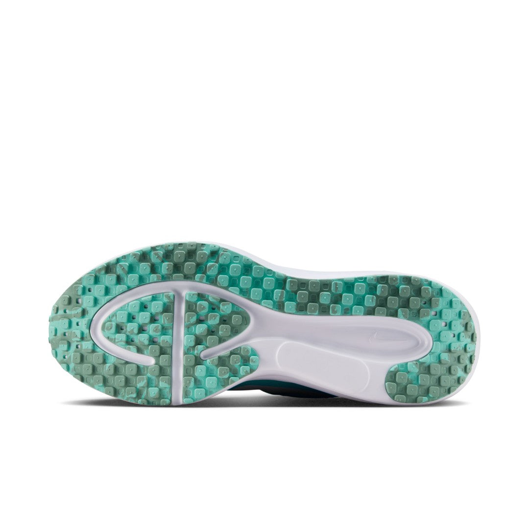 Revolution 8 Road Running Shoes