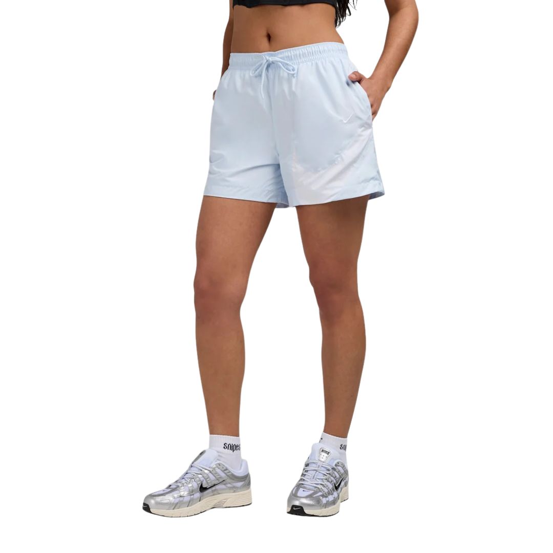 Sportswear Classic Mid-Rise 5"in Woven Logo Shorts