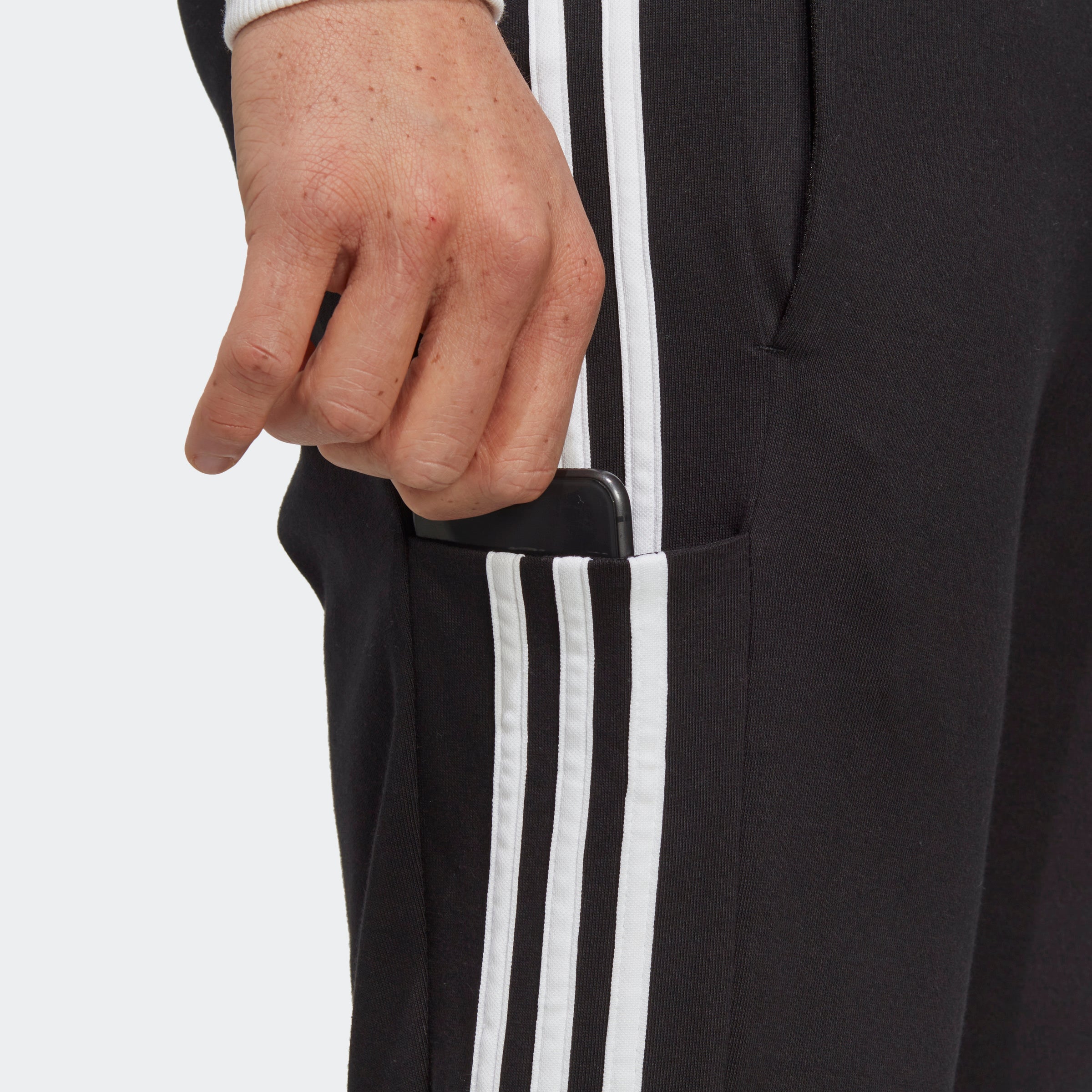 Essentials 3-Stripes Joggers