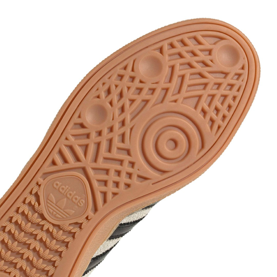 حذاء هاندبول سبيسيال