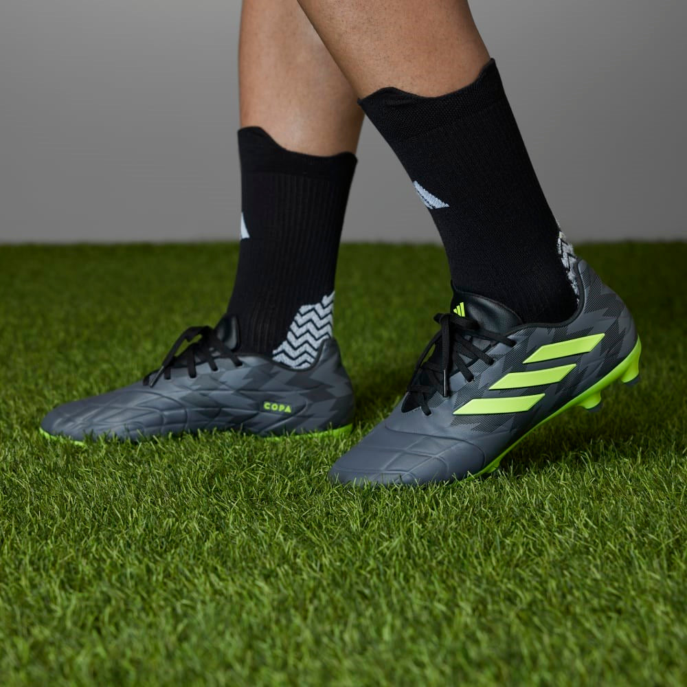 Copa Pure Injection.3 Firm Soccer Shoes