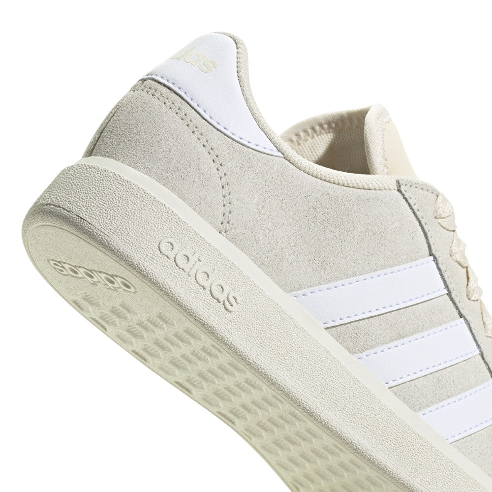 Grand Court Base 00s Shoes