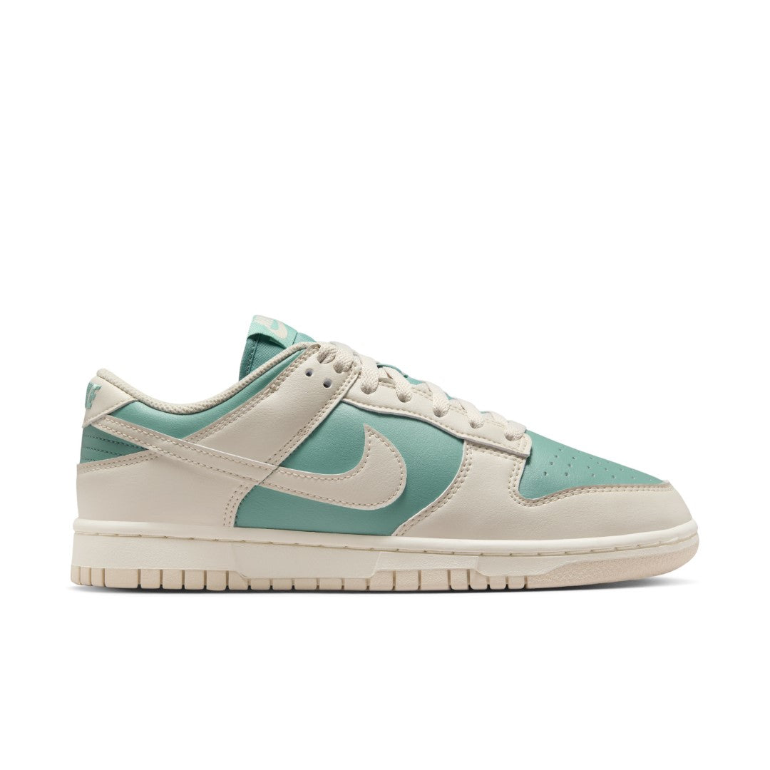 Dunk Low Next Nature Shoes