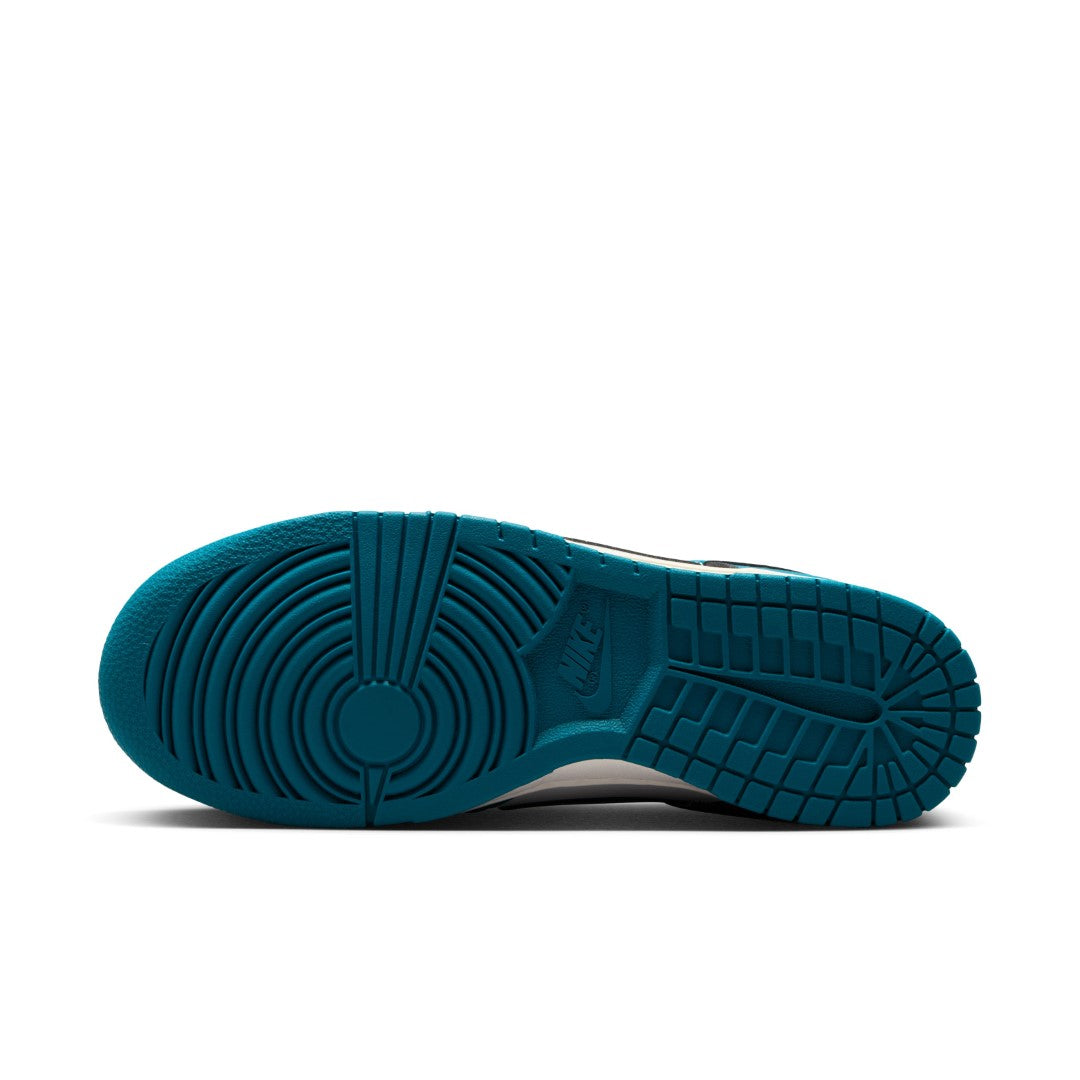 Dunk Low Next Nature Shoes