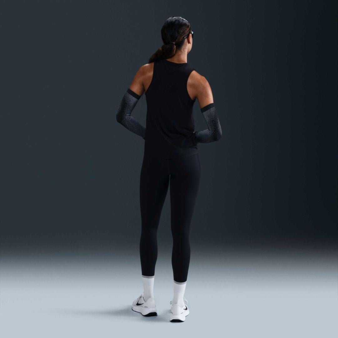 One Swoosh Dri-FIT Tank Top