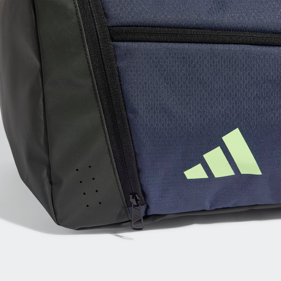 Essentials 3-Stripes Duffel Bag Medium