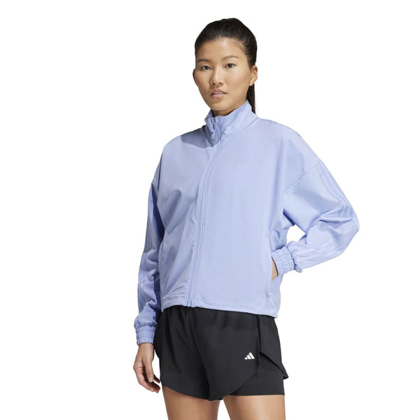 IX1702_3_APPAREL_OnModel_Stand