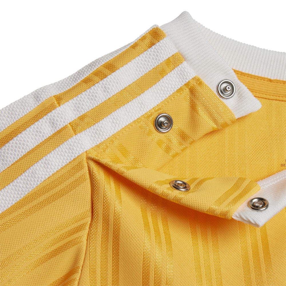 طقم تيشيرت كورة  