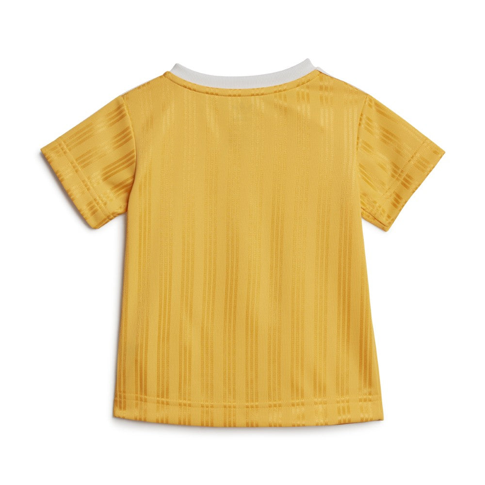 طقم تيشيرت كورة  