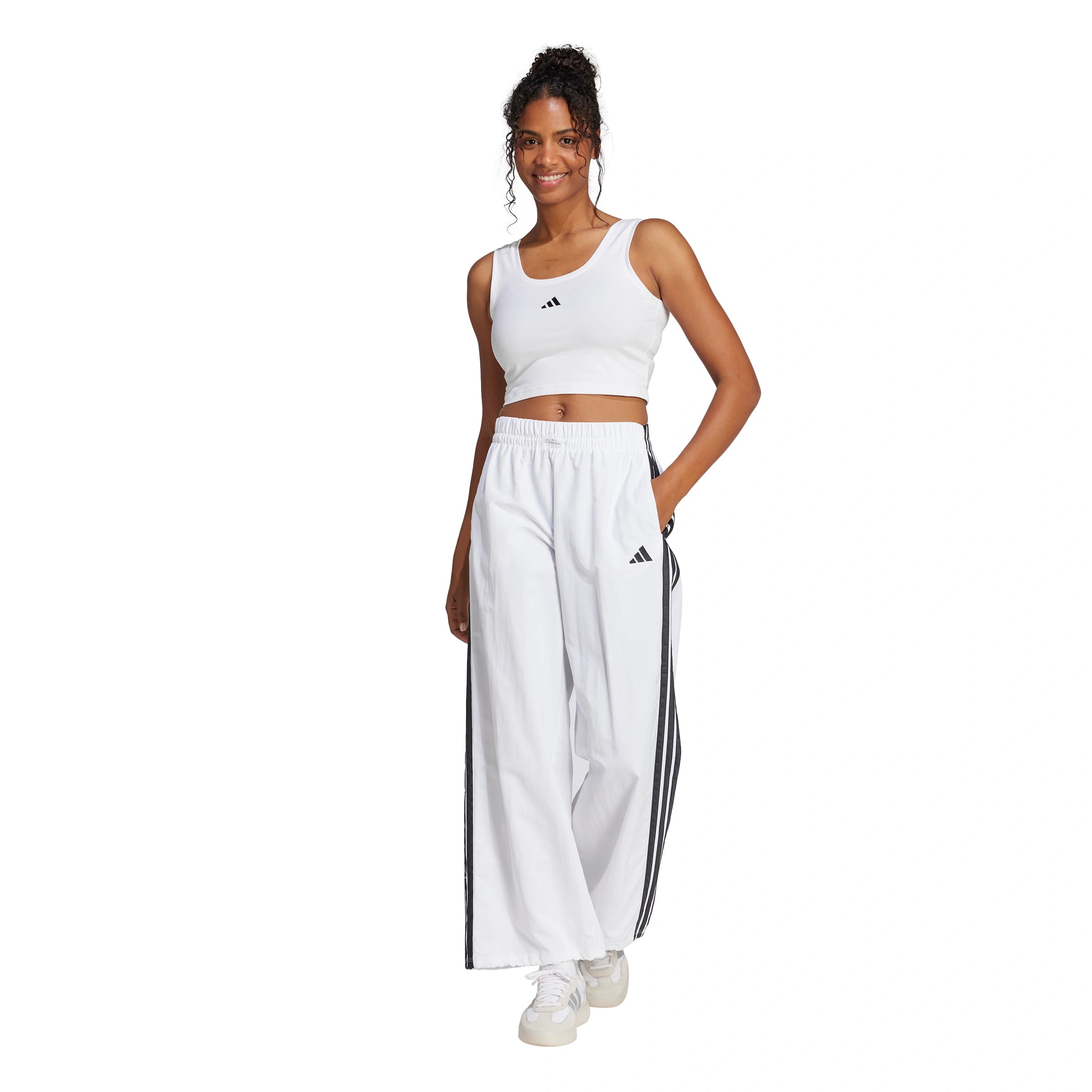 adidas Essentials 3-Stripes Lifestyle Woven Parachute adidas Essentials 3-Stripes Lifestyle Woven Parachute