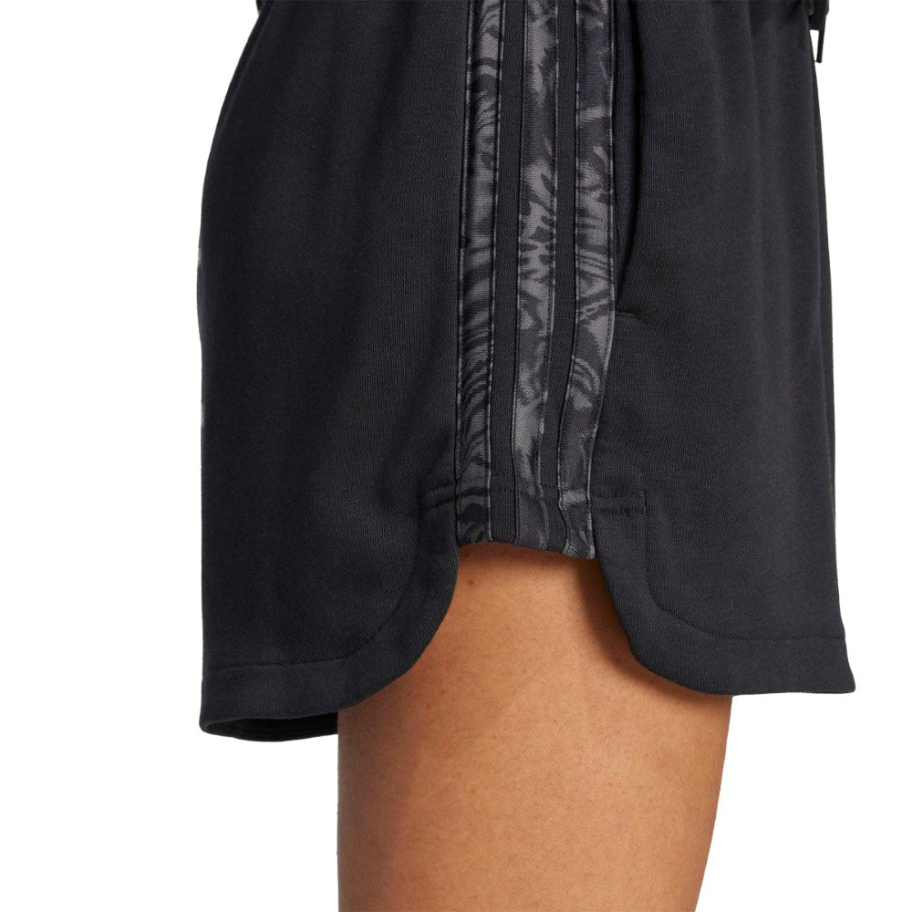 Essentials 3-Stripes Print Shorts