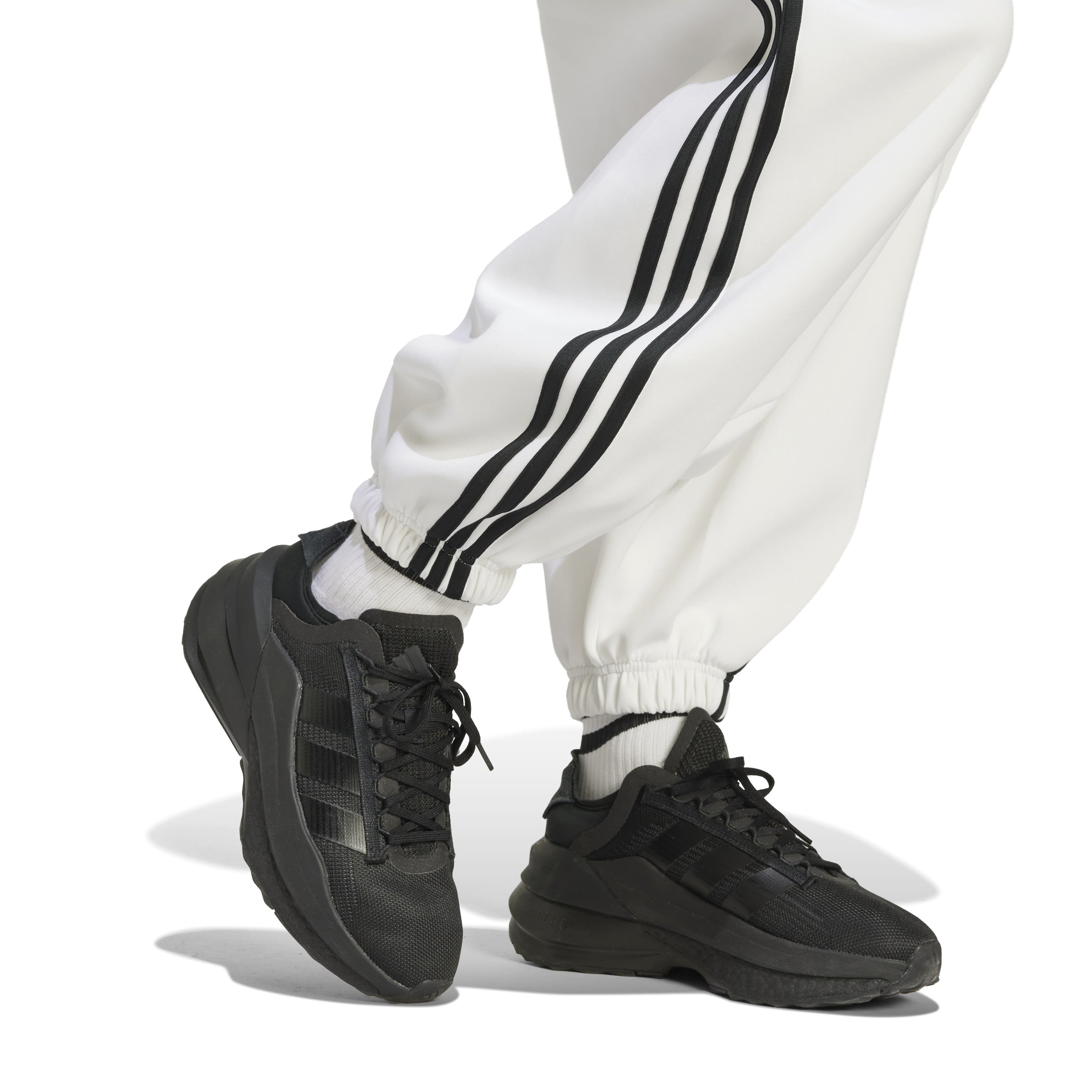 Future Icons 3-Stripes Parachute Joggers