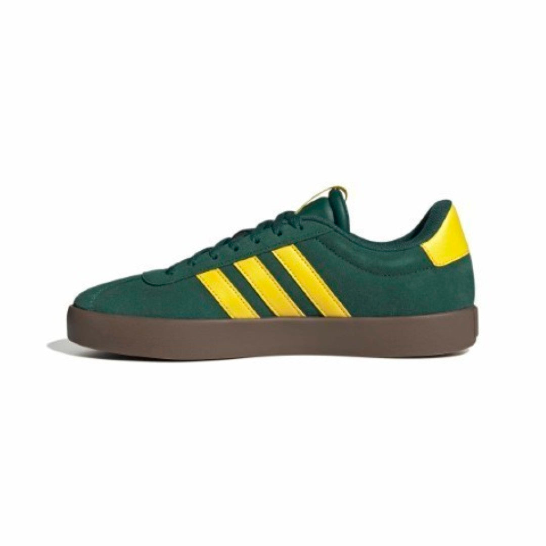 حذاء في ال كورت 3.0