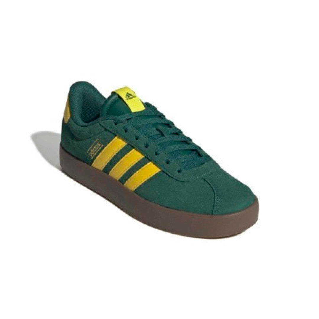 حذاء في ال كورت 3.0