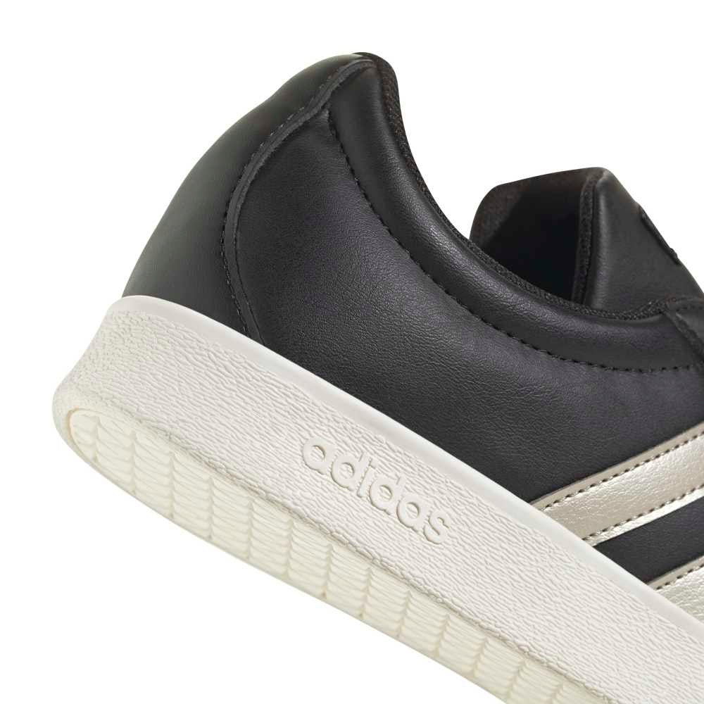 VL Court Base Lifestyle Shoes