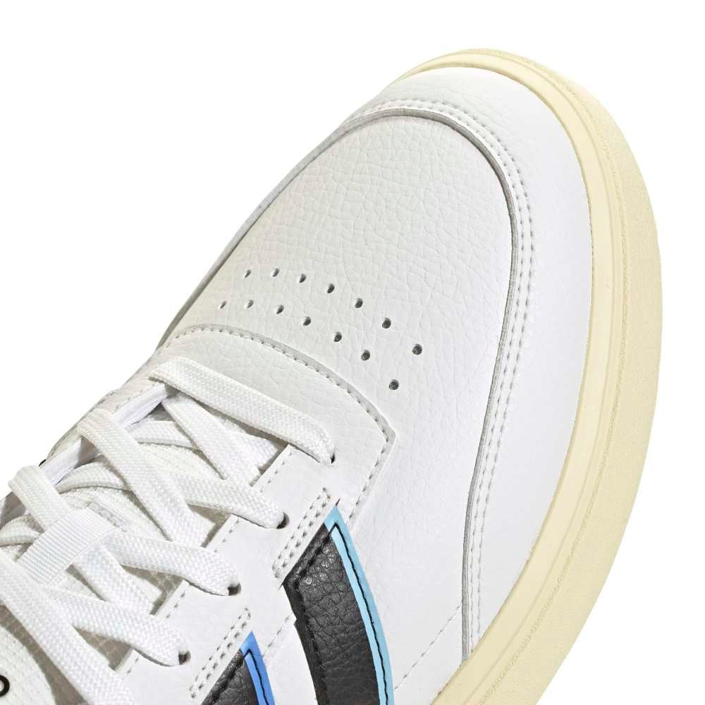 حذاء للاستخدام اليومي  كورت بلوك