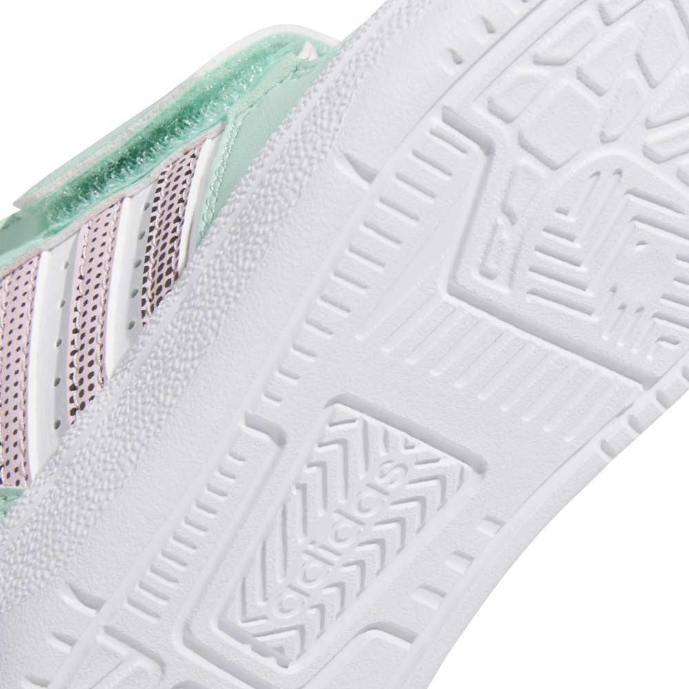 حذاء للاستخدام اليومي بريك ستارت