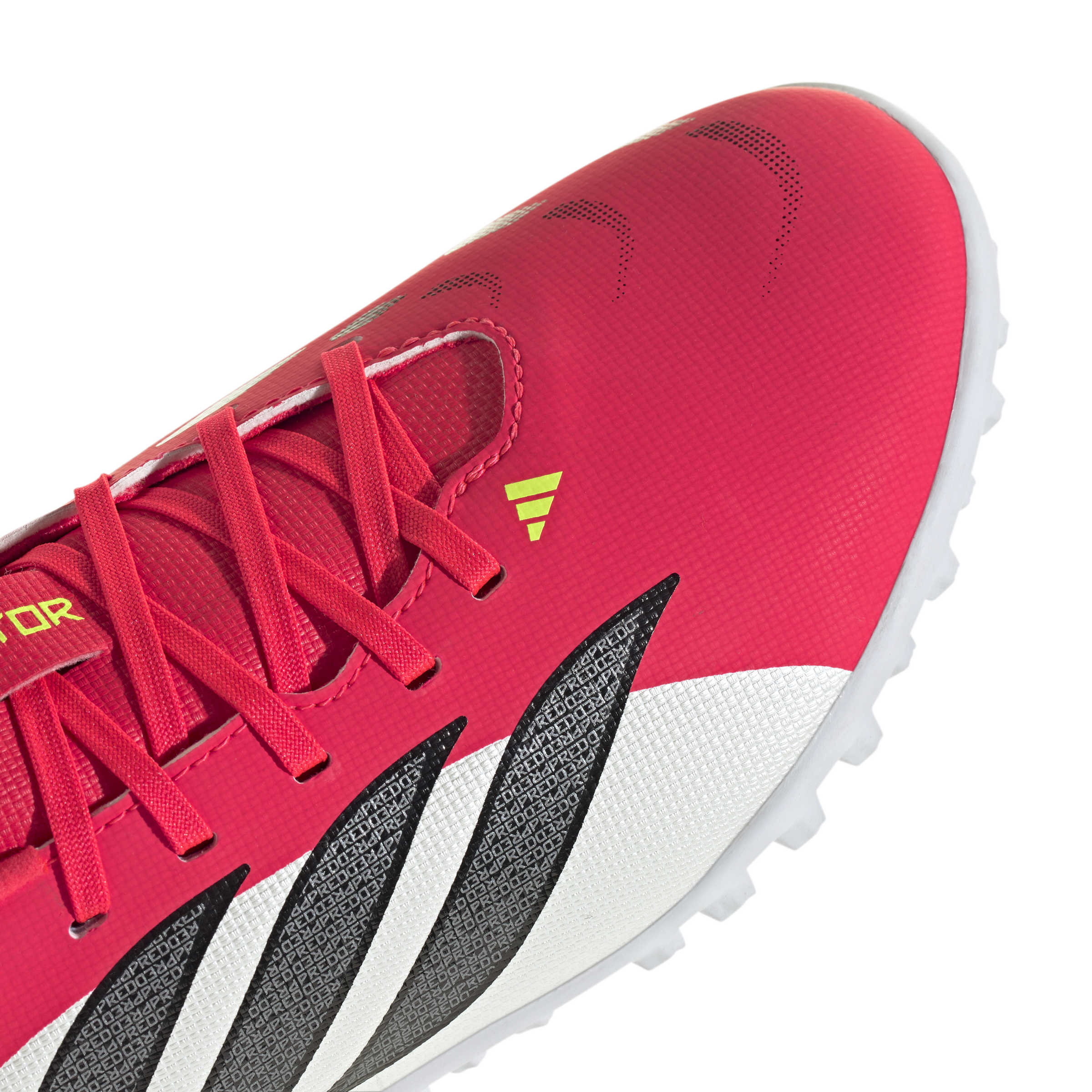 Predator Club Turf Shoes