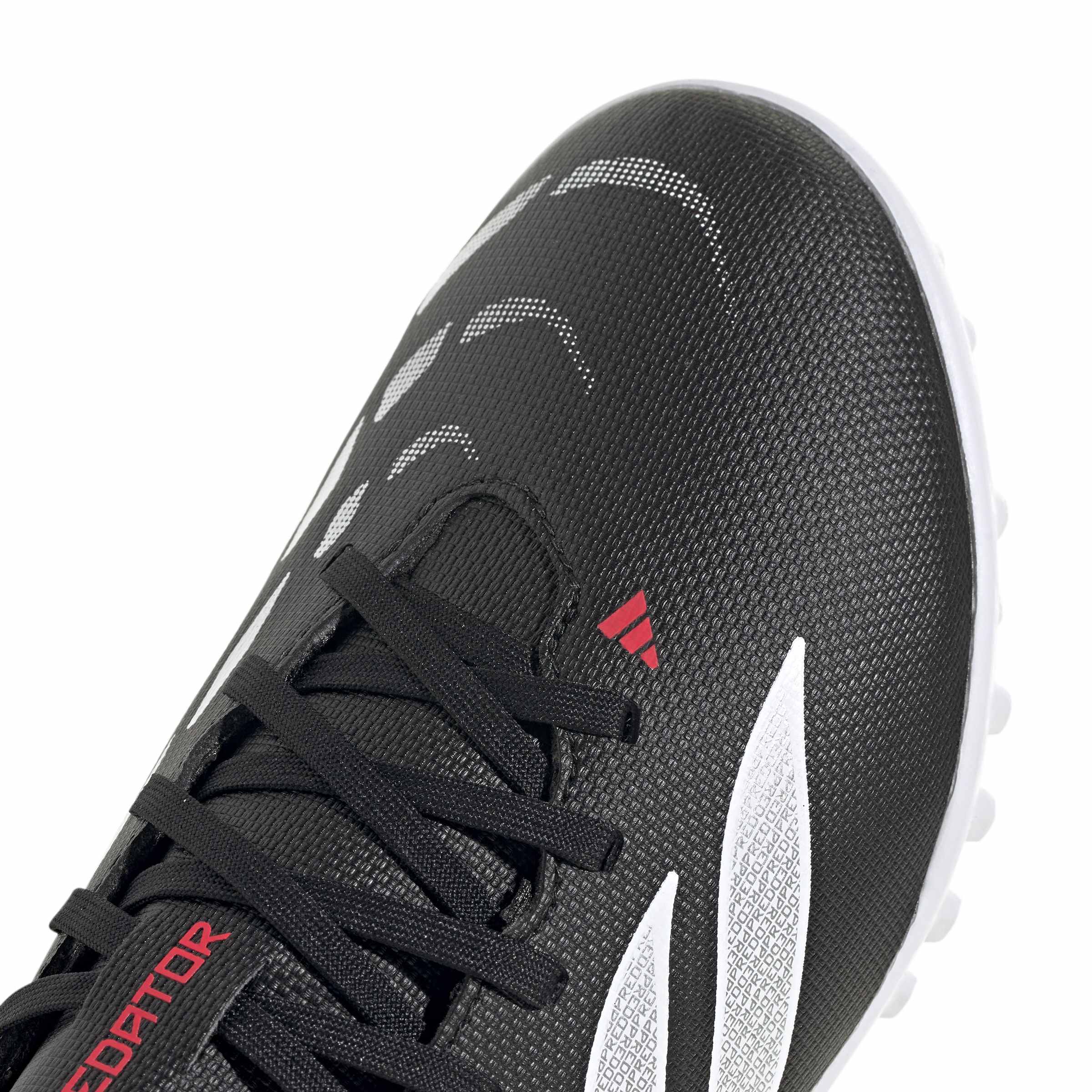 Predator Club Turf Shoes