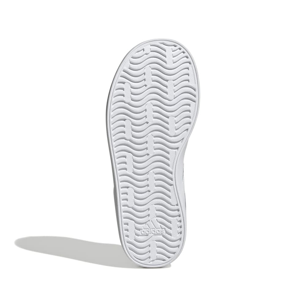 حذاء للاستخدام اليومي  في ال كورت 3.0